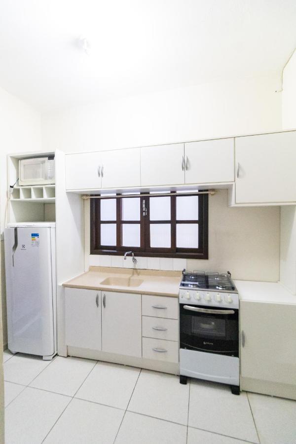 Apartamentos Bombinhas - 140 Metros Da Praia Екстериор снимка