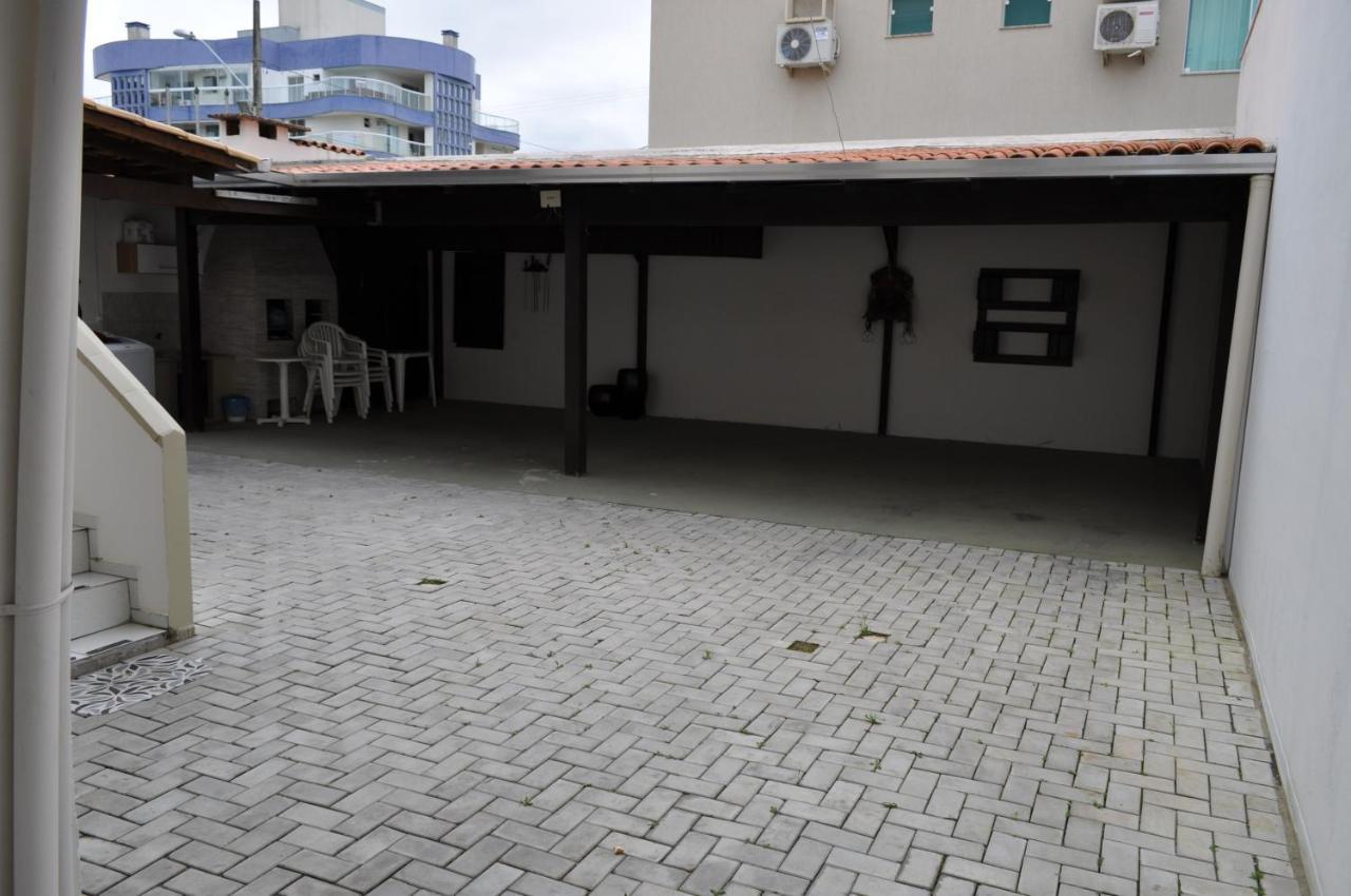 Apartamentos Bombinhas - 140 Metros Da Praia Екстериор снимка