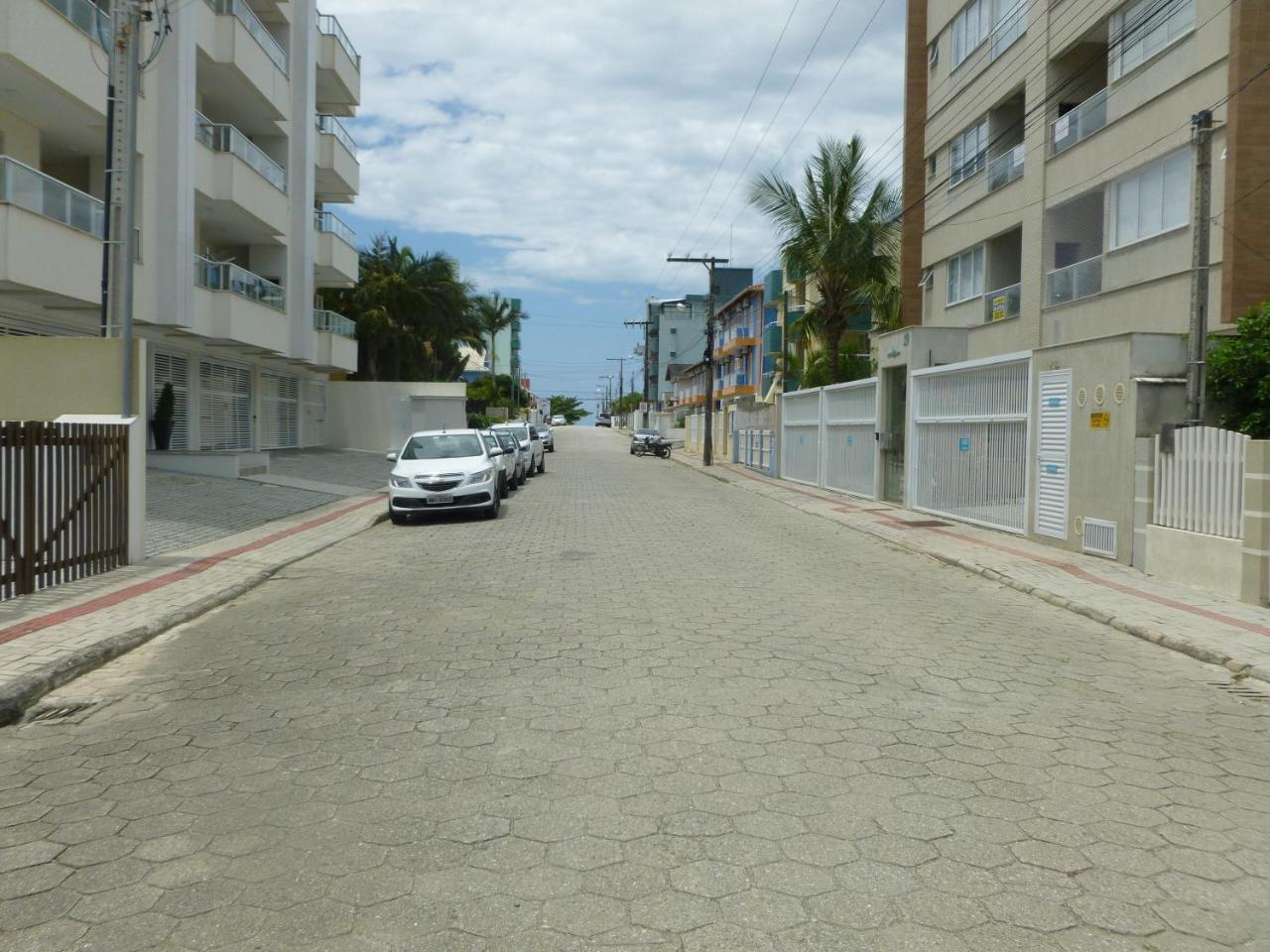 Apartamentos Bombinhas - 140 Metros Da Praia Екстериор снимка