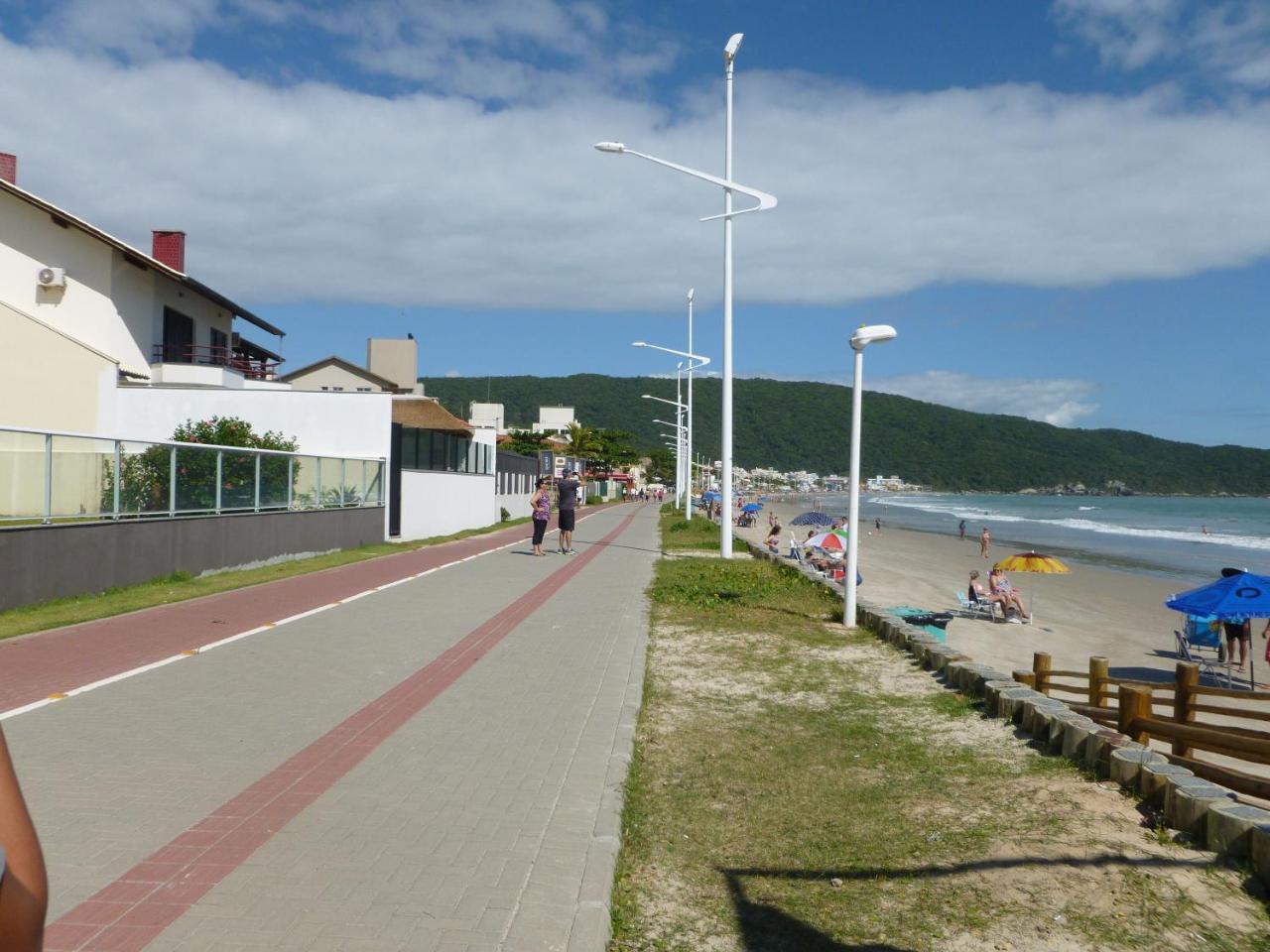 Apartamentos Bombinhas - 140 Metros Da Praia Екстериор снимка